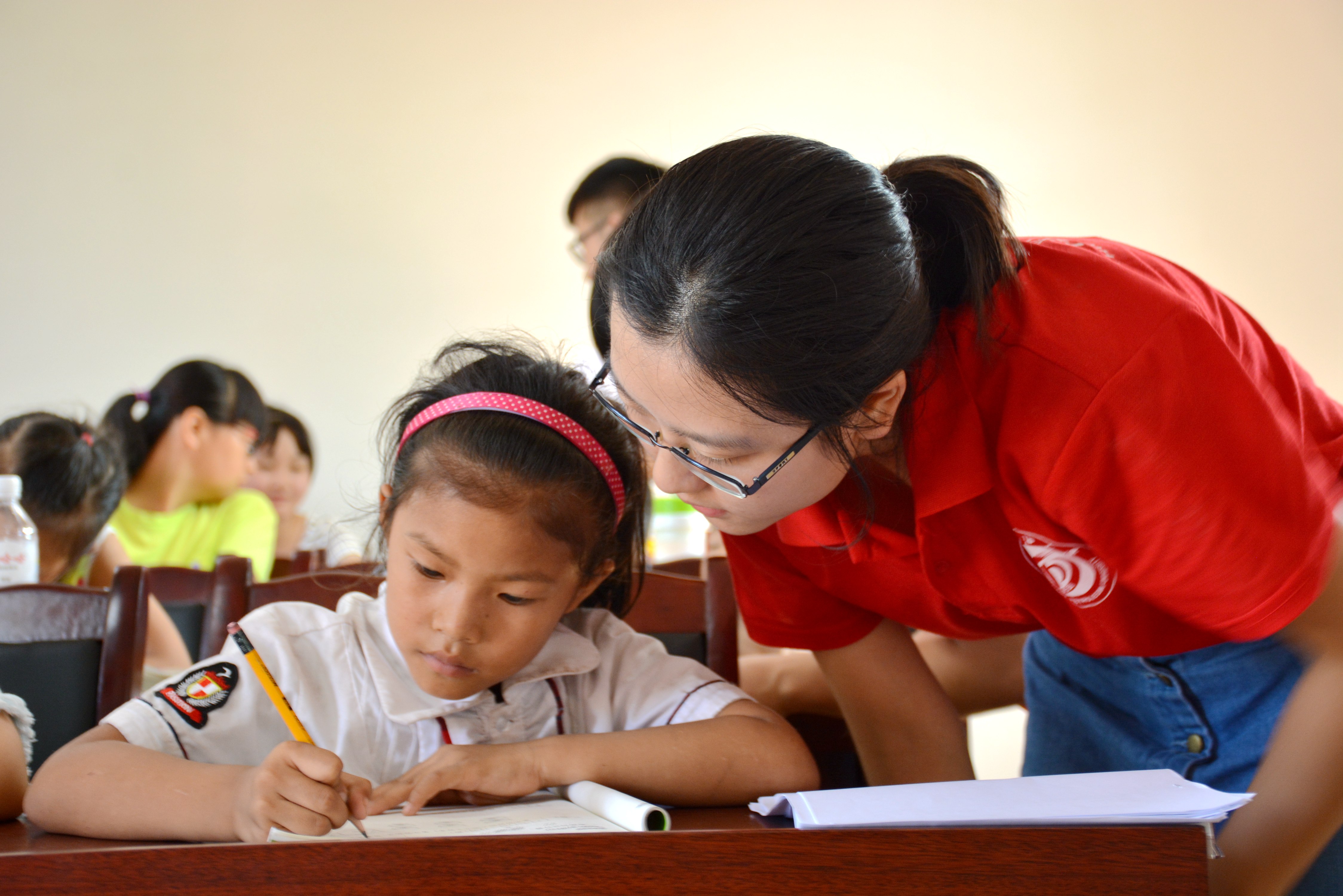 2016大学生配弟弟妹妹过暑假 2016大学生配弟弟妹妹过暑假
