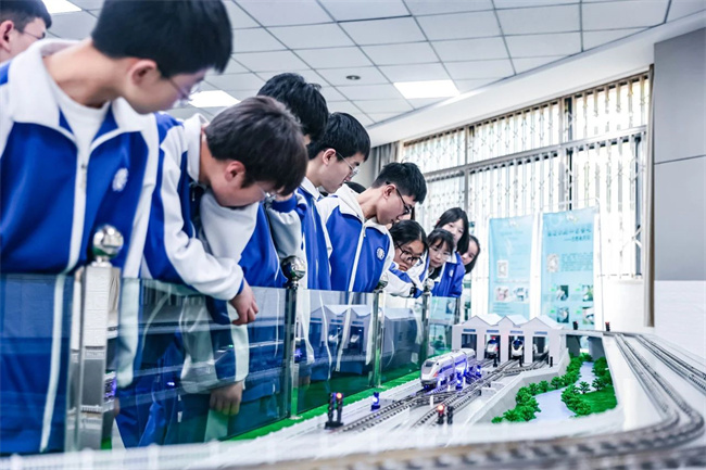 30b5fad2-fe84-40f2-8fd9-9a5749a25bd5 30b5fad2-fe84-40f2-8fd9-9a5749a25bd5