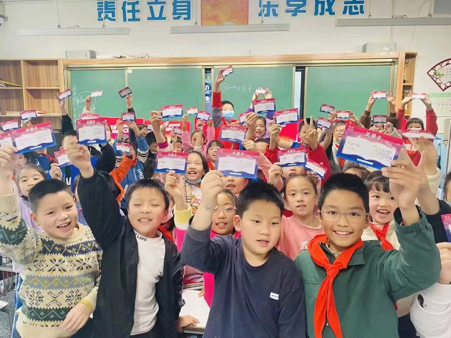 f723cfbb-6e9f-43f4-9b00-4c4dd9b7d077 f723cfbb-6e9f-43f4-9b00-4c4dd9b7d077