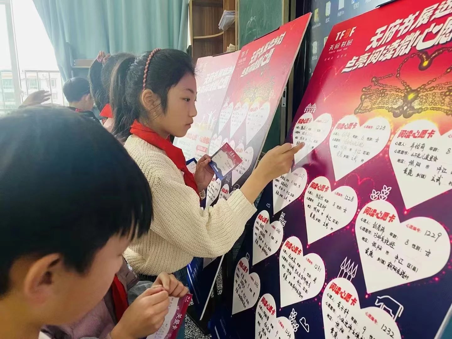 d6147305-c615-4889-8376-d6832cea9508 d6147305-c615-4889-8376-d6832cea9508