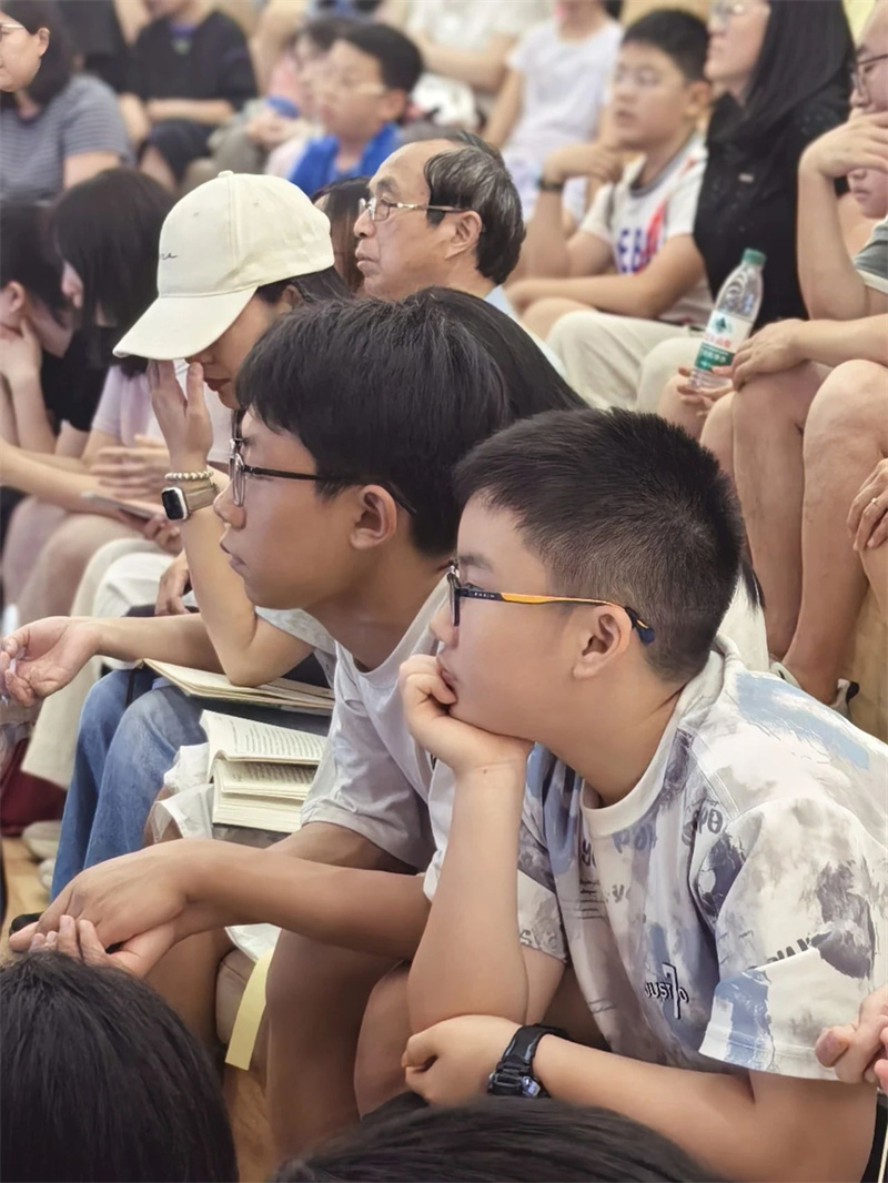 a28b32c8-59a4-40fd-8bd5-27a0c6120dc3